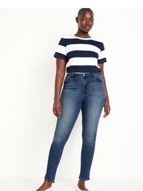 Old Navy High-Rise Skinny Jeans in Medium Blue Wash